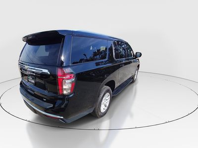 2024 Chevrolet Suburban — photo 7 view