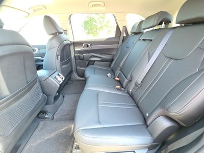 2026 Kia Sorento — photo 10 view