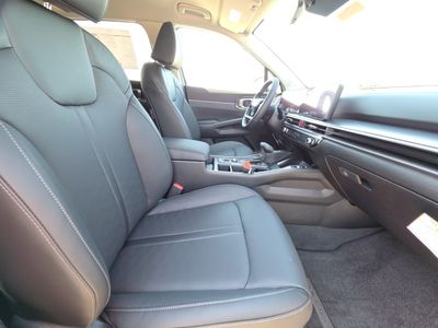 2026 Kia Sorento — photo 8 view