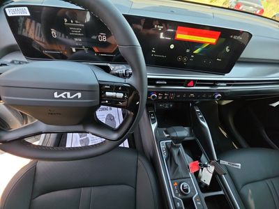 2026 Kia Sorento — photo 7 view
