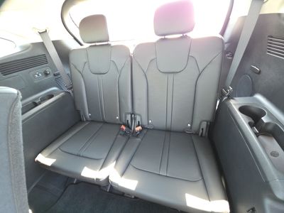 2026 Kia Sorento — photo 12 view