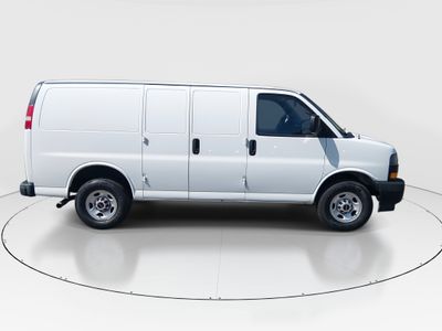 2023 GMC Savana Cargo Van — photo 8 view