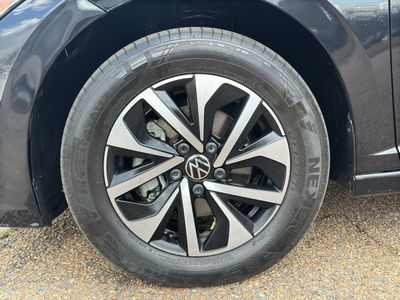 2024 Volkswagen Jetta - Photo 12