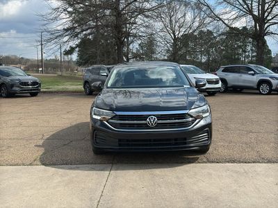 2024 Volkswagen Jetta - Photo 2