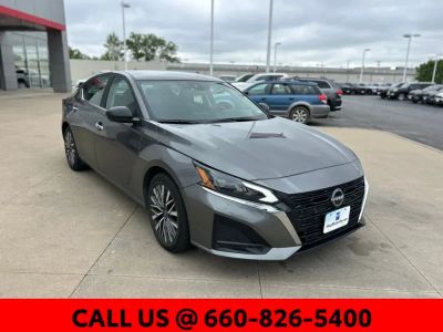 2025 Nissan Altima - Photo 4