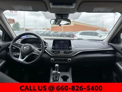 2025 Nissan Altima - Photo 10