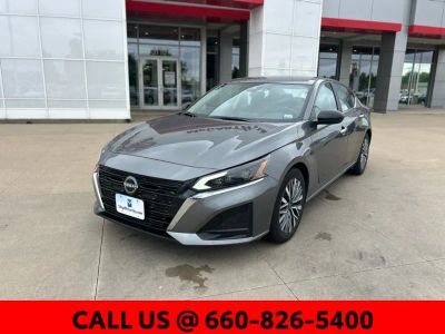 2025 Nissan Altima - Photo 2