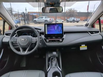 2026 Toyota Corolla Hybrid - Photo 11