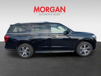 2023 Ford Expedition — side profile view