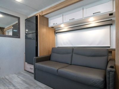 2027 Thor Motor Coach Outlaw Toy Hauler - Photo 8