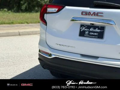 2022 GMC Terrain - Photo 15