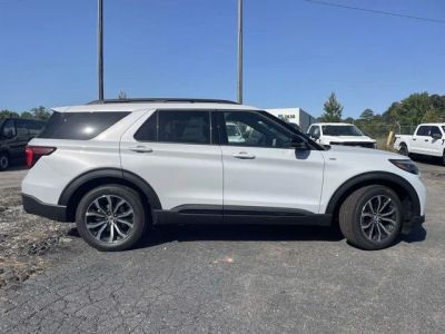 2026 Ford Explorer — side profile view
