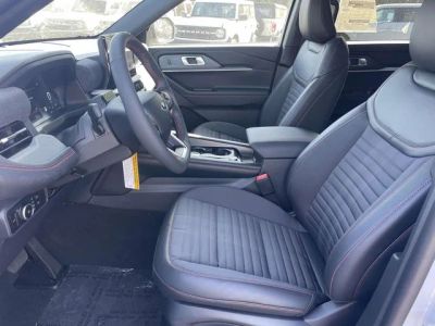 2026 Ford Explorer — photo 14 view