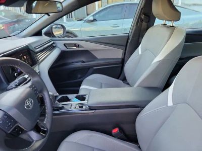 2025 Toyota Camry — photo 13 view