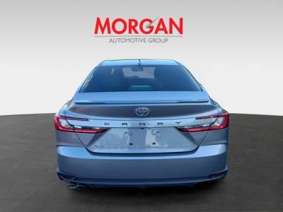 2025 Toyota Camry — photo 9 view