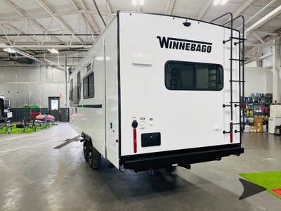 2026 Winnebago Thrive - Photo 9