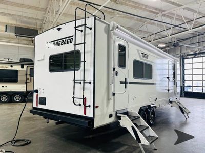 2026 Winnebago Thrive - Photo 6