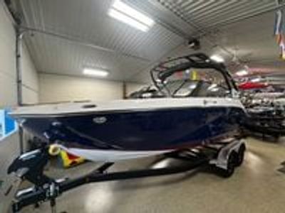 2026 Yamaha 222 SE - Photo 1