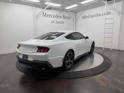 2025 Ford Mustang - Photo 7