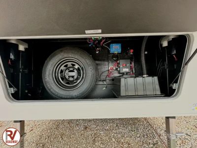 2026 Cougar Half-Ton 28RLI - Photo 7