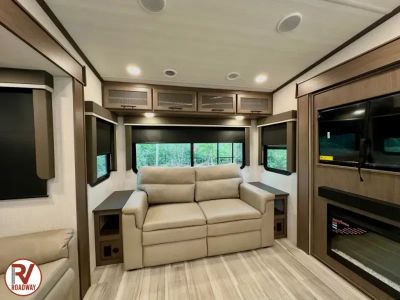 2026 Cougar Half-Ton 28RLI - Photo 17