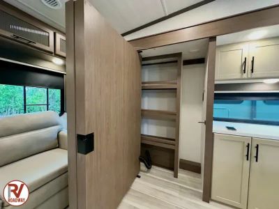 2026 Cougar Half-Ton 28RLI - Photo 22