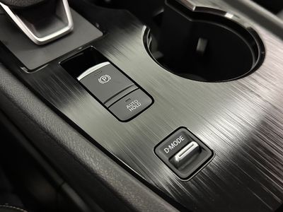 2025 Nissan Rogue - Photo 15