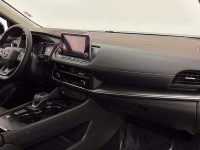 2025 Nissan Rogue - Photo 32