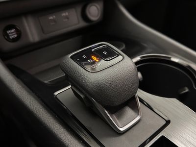2025 Nissan Rogue - Photo 14