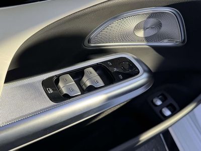 2026 Mercedes-Benz E-Class - Photo 17
