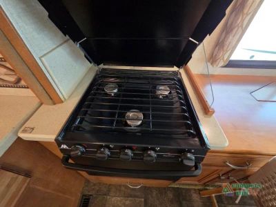 2014 Winnebago Vista — photo 40 view