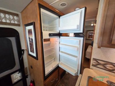 2014 Winnebago Vista — photo 48 view