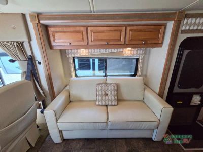 2014 Winnebago Vista — photo 31 view