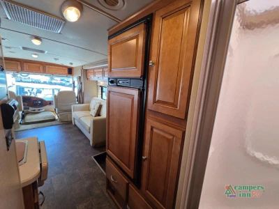 2014 Winnebago Vista — photo 47 view