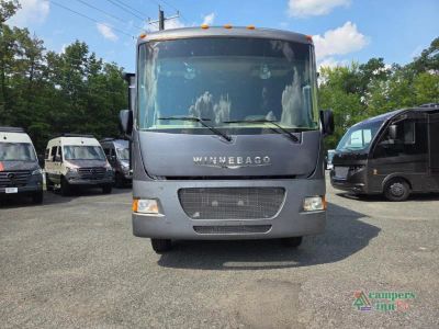 2014 Winnebago Vista — rear three-quarter view