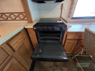 2014 Winnebago Vista — photo 41 view