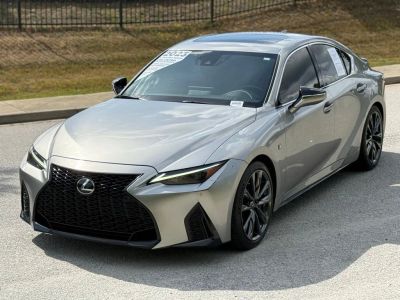 2023 Lexus IS - Photo 8