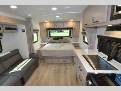2026 Tiffin Motorhomes Wayfarer XLW - Photo 9