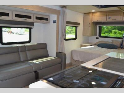 2026 Tiffin Motorhomes Wayfarer XLW - Photo 6