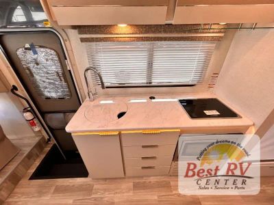 2027 Thor Motor Coach Vegas - Photo 28