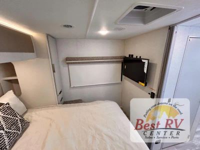 2027 Thor Motor Coach Vegas - Photo 56