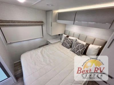 2027 Thor Motor Coach Vegas - Photo 46