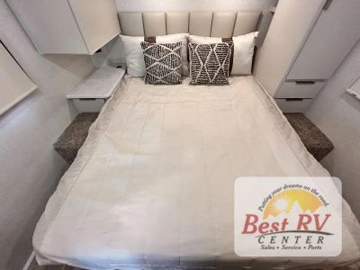 2027 Thor Motor Coach Vegas - Photo 50