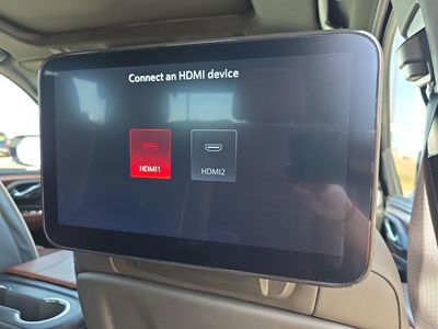 2024 GMC Yukon - Photo 25