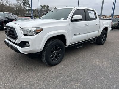 2020 Toyota Tacoma - Photo 2