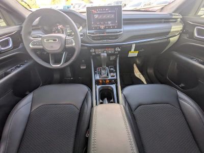 2026 Jeep Compass — photo 13 view