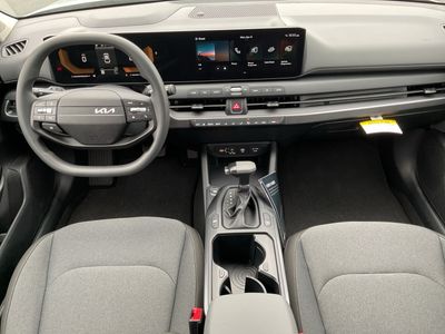2026 Kia K4 — photo 12 view