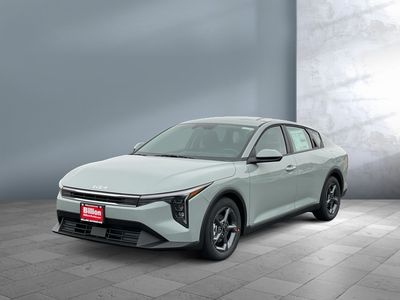2026 Kia K4 — front three-quarter view