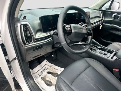 2026 Kia Sorento — photo 9 view