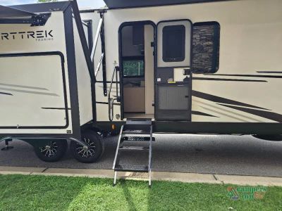 2027 Venture RV SportTrek Touring Edition — photo 9 view